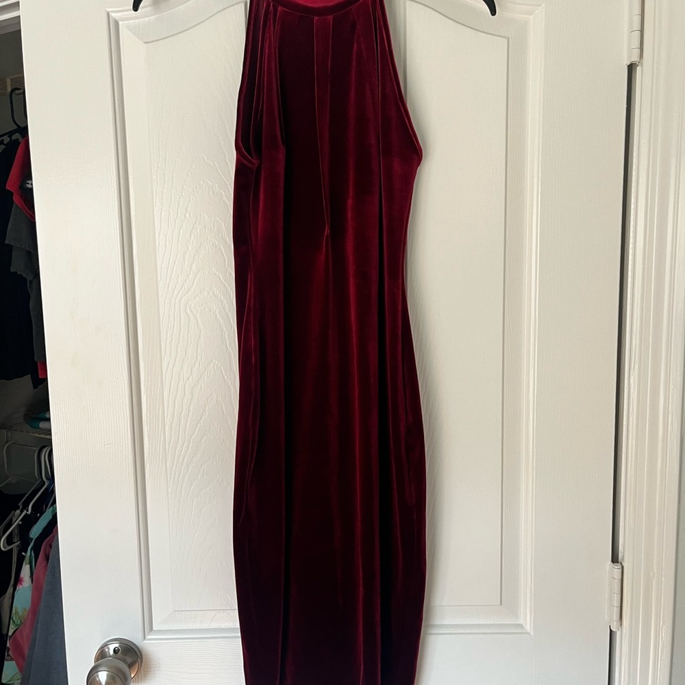 Luxurious Velvet Midi Dress in Deep Red